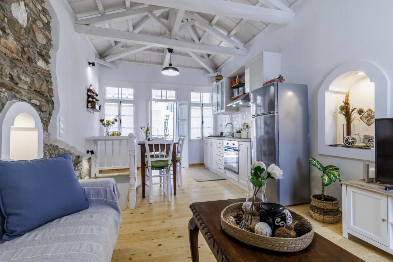 Apartament Aikaterini'S House Skopelos Zewnętrze zdjęcie